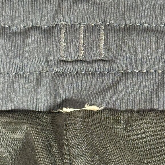 Lululemon Striped Activewear Blue Pants - Picture 4 of 4